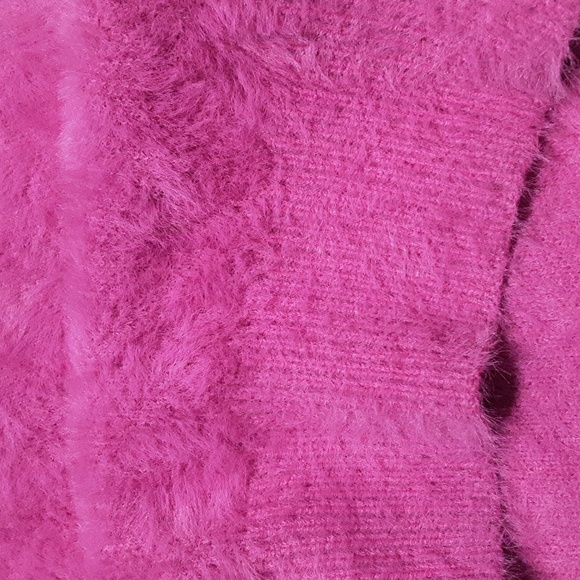 Sweet Love Fuzzy Purple V-Neck Sweater Size 1XL/2XL. - Picture 10 of 10